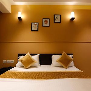 Hotel Maple Inn